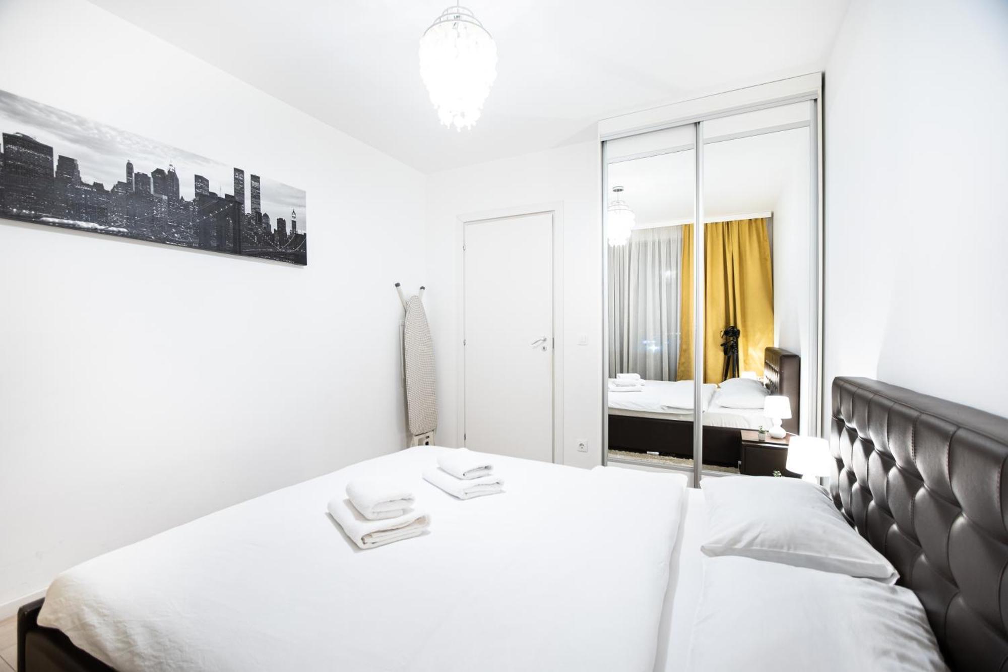 Appartement Opal Luxury Aviatiei à Bucarest Extérieur photo